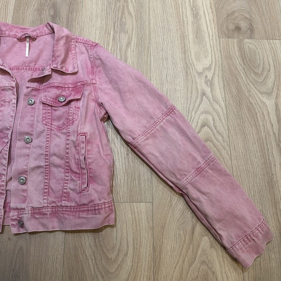 Free People X We The Free Rumors Denim Jacket Pink Acid Wash Women's Small EUC - Picture 6 of 8